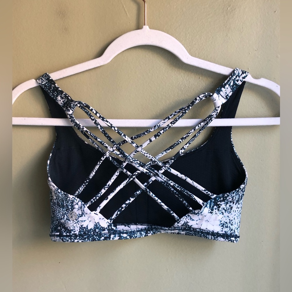 Lululemon Free To Be Bra Size: 6